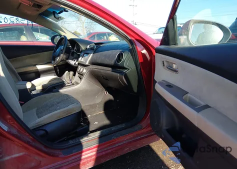 2010 Mazda Mazda6 I Sport из США, поврежденный, VIN 1YVHZ8BH2A5M57210